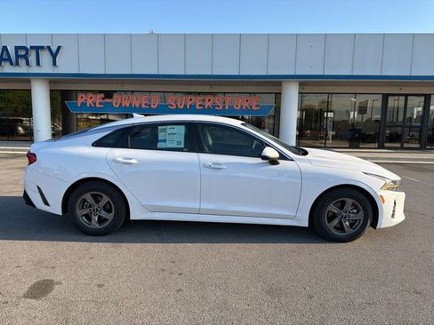 Used 2023 Kia K5 LXS FWD image 3