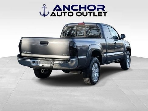 Used 2015 Toyota Tacoma 4x4 Access Cab image 8