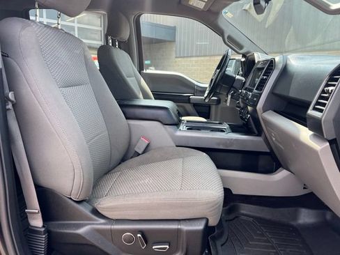 Used 2017 Ford F150 XLT w/ Equipment Group 302A Luxury AWD/4WD image 11