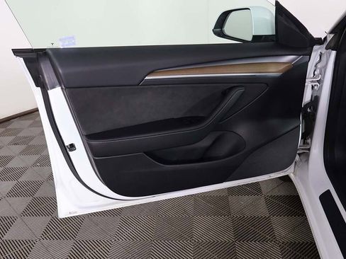 Used 2022 Tesla Model 3 Long Range image 23