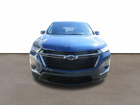 Used 2023 Chevrolet Traverse LT image 8