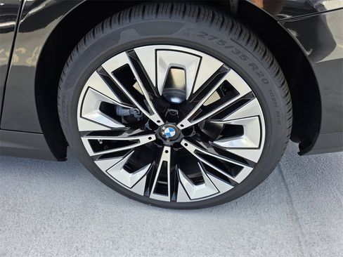 New 2026 BMW i5 eDrive40 image 6