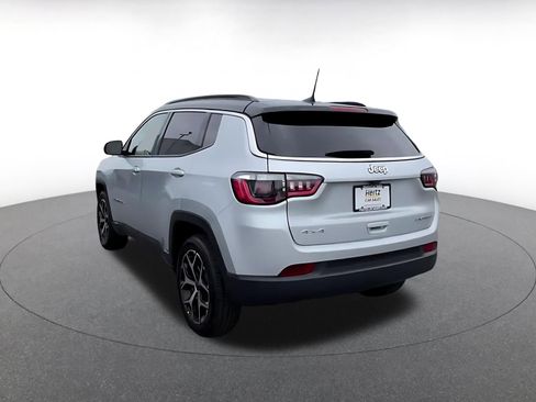 Used 2025 Jeep Compass Limited AWD/4WD image 11