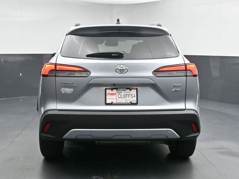 Used 2026 Toyota Corolla Cross XLE image 7