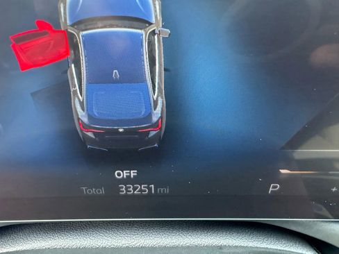 Used 2023 BMW i4 eDrive40 image 33