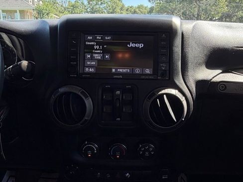 Used 2016 Jeep Wrangler Unlimited Sport w/ Quick Order Package 24S AWD/4WD image 20