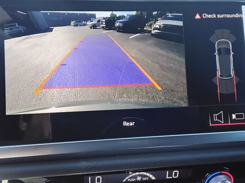 New 2025 Audi Q3 2.0T Premium image 29