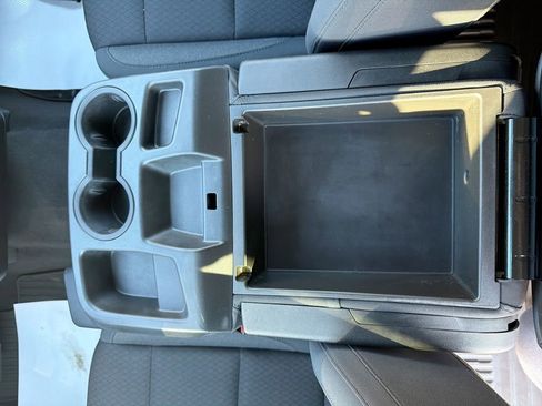 Used 2022 Chevrolet Silverado 1500 Custom image 32