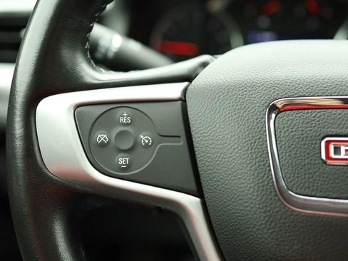 Used 2020 GMC Acadia SLE w/ Driver Convenience Package image 17