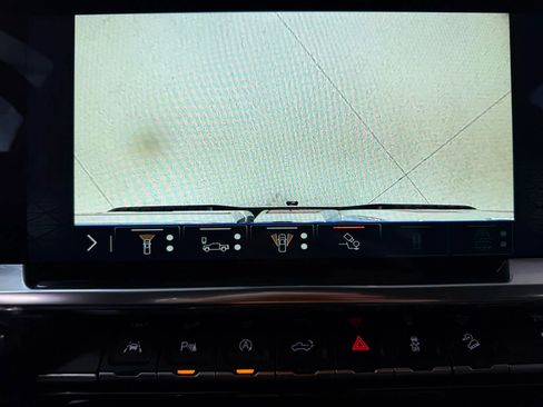 Used 2025 GMC Sierra 1500 SLT w/ SLT Premium Plus Package image 25