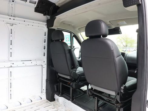 Used 2024 RAM ProMaster 2500 w/ Convenience Group image 26