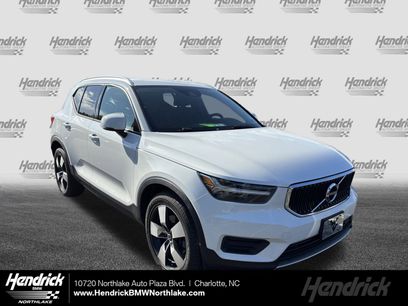 Used 2020 Volvo XC40 T5 Momentum w/ Protection Package
