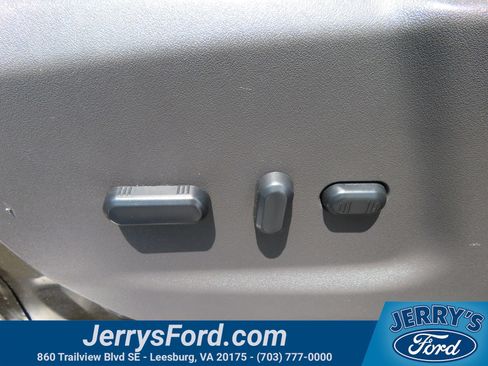 Used 2016 Ford Transit 350 XLT RWD image 24