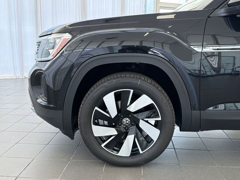 New 2026 Volkswagen Atlas Cross Sport SE FWD image 12
