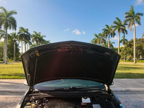 Used 2016 Cadillac ELR FWD image 34
