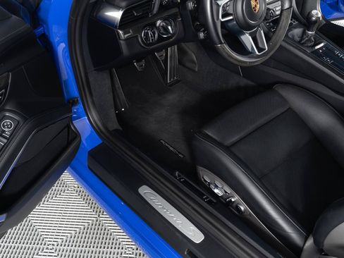 Used 2017 Porsche 911 Carrera S RWD image 24