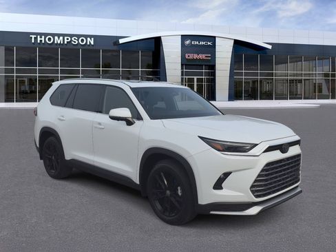 Used 2026 Toyota Grand Highlander AWD Hybrid image 1