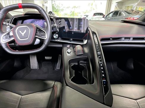 Used 2022 Chevrolet Corvette Stingray Premium Cpe w/ 3LT image 5