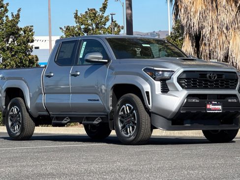 New 2025 Toyota Tacoma TRD Sport image 2