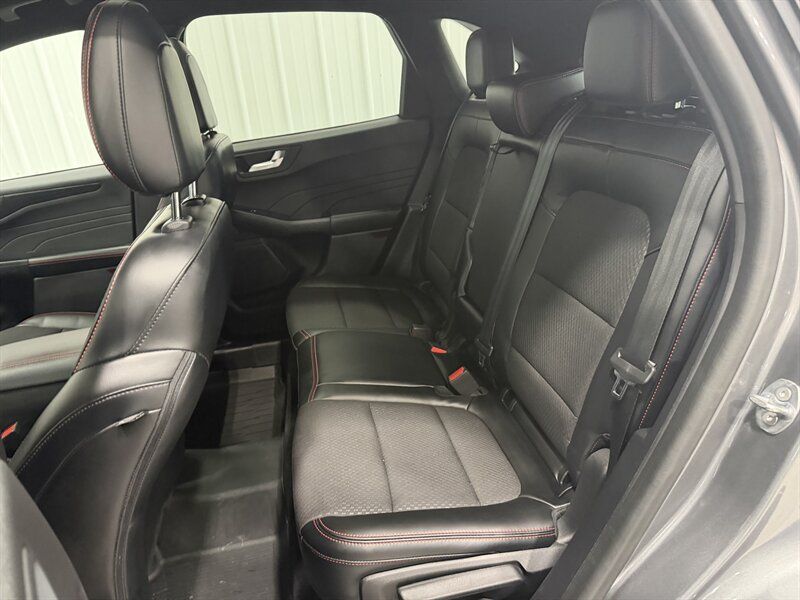 Used 2023 Ford Escape ST-Line w/ Tech Pack #1 FWD image 17