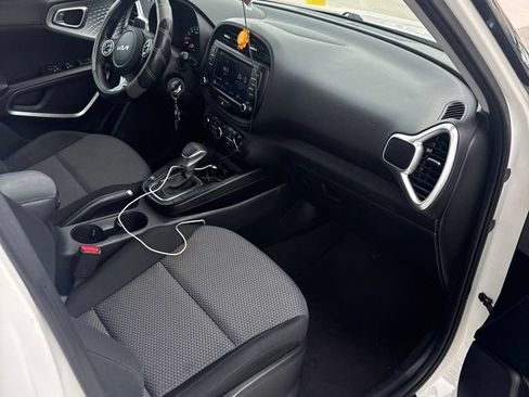 Used 2022 Kia Soul LX w/ Technology Package FWD image 20