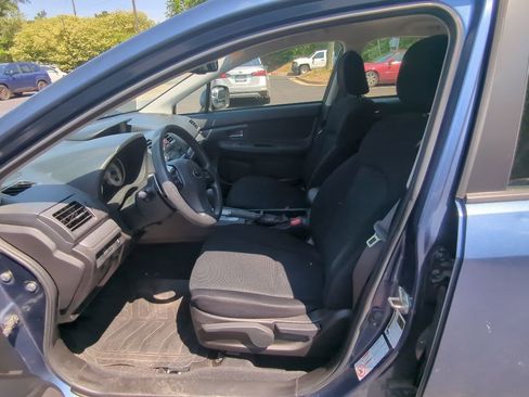 Used 2012 Subaru Impreza 2.0i Premium w/ All-Weather Pkg AWD/4WD image 9