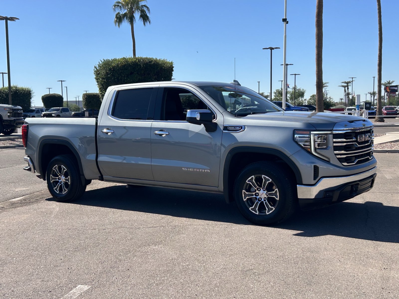 Certified 2025 GMC Sierra 1500 SLT RWD image 7