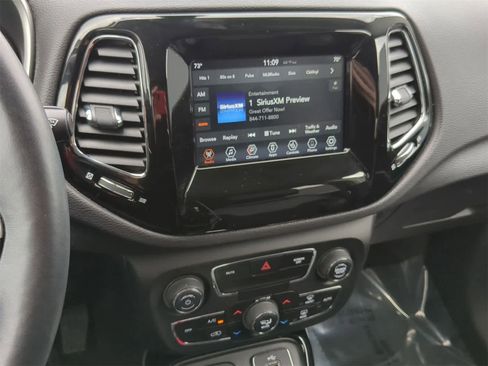 Certified 2018 Jeep Compass Latitude w/ Popular Equipment Group image 27