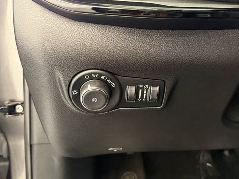 Used 2022 Jeep Compass Trailhawk w/ Trailhawk Convenience Group AWD/4WD image 15