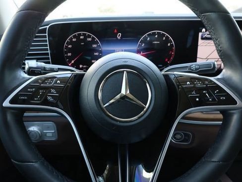 Used 2024 Mercedes-Benz GLE 350 4MATIC image 17