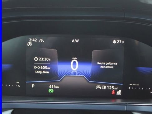 Used 2024 Volkswagen Taos SE image 34