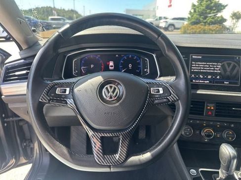 Used 2019 Volkswagen Jetta SEL FWD image 13