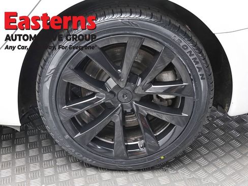 Used 2023 Tesla Model 3 Standard Range RWD image 8
