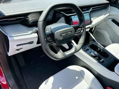 New 2026 Jeep Cherokee Laredo AWD/4WD image 7