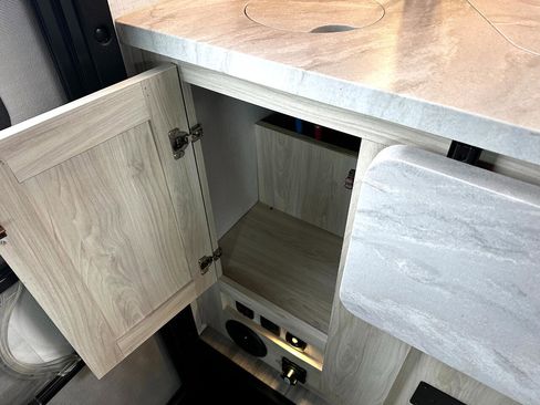 Used 2023 Ford E-450 and Econoline 450 Super Duty w/ Motorhome Prep Package image 17