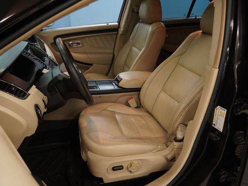 Used 2013 Ford Taurus SEL FWD image 3
