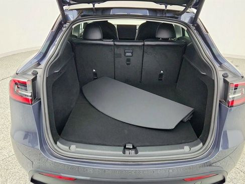 Used 2023 Tesla Model Y Long Range image 28