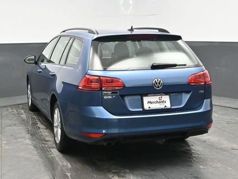 Used 2016 Volkswagen Golf S FWD image 5