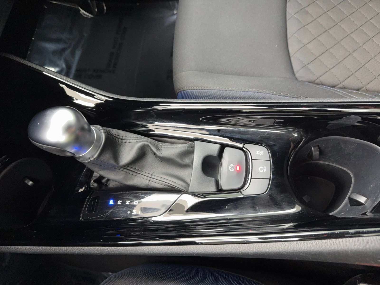 Used 2020 Toyota C-HR XLE FWD image 30