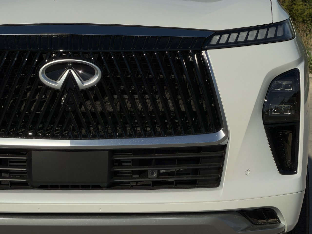 New 2027 INFINITI QX80 Luxe AWD/4WD image 5