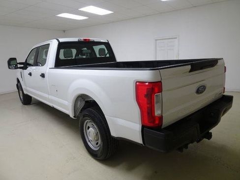 Used 2017 Ford F250 XL RWD image 4