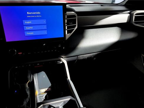 Used 2025 Toyota Tundra Limited image 36