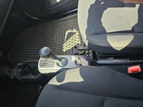 Used 2015 smart fortwo pure image 18