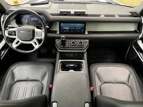 Used 2022 Land Rover Defender 110 X-Dynamic SE AWD/4WD image 3