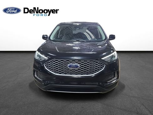 Used 2023 Ford Edge SEL w/ Convenience Package image 3