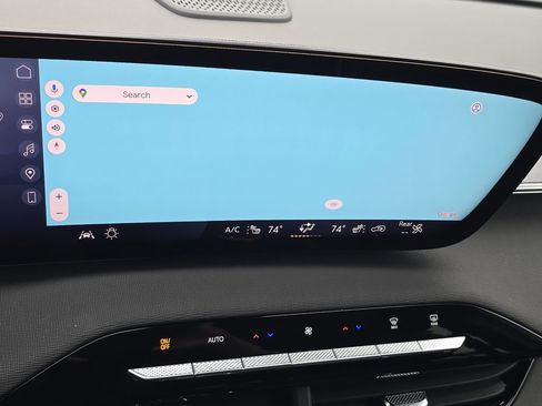 Certified 2025 Buick Enclave Sport Touring image 13