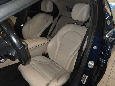 Used 2019 Mercedes-Benz C 300 C 300 image 11