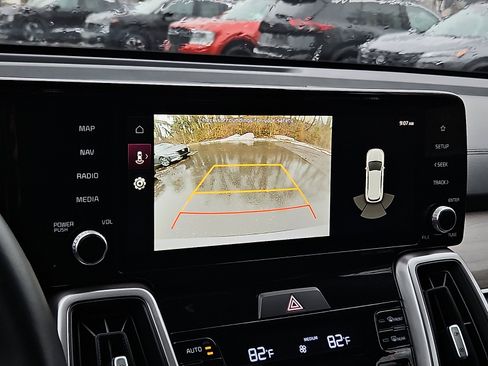 Used 2023 Kia Sorento X-Line EX image 19