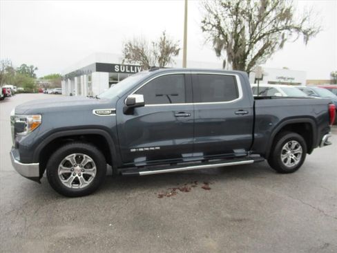 Used 2020 GMC Sierra 1500 SLE w/ SLE Value Package image 4