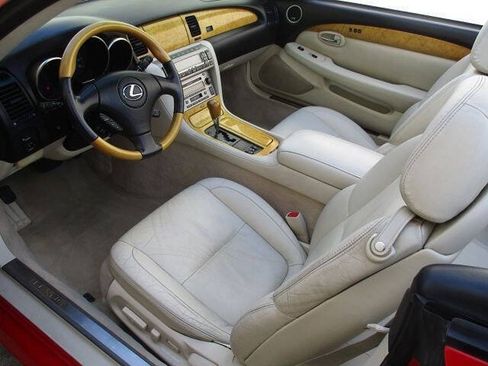 Used 2005 Lexus SC 430 Convertible RWD image 14
